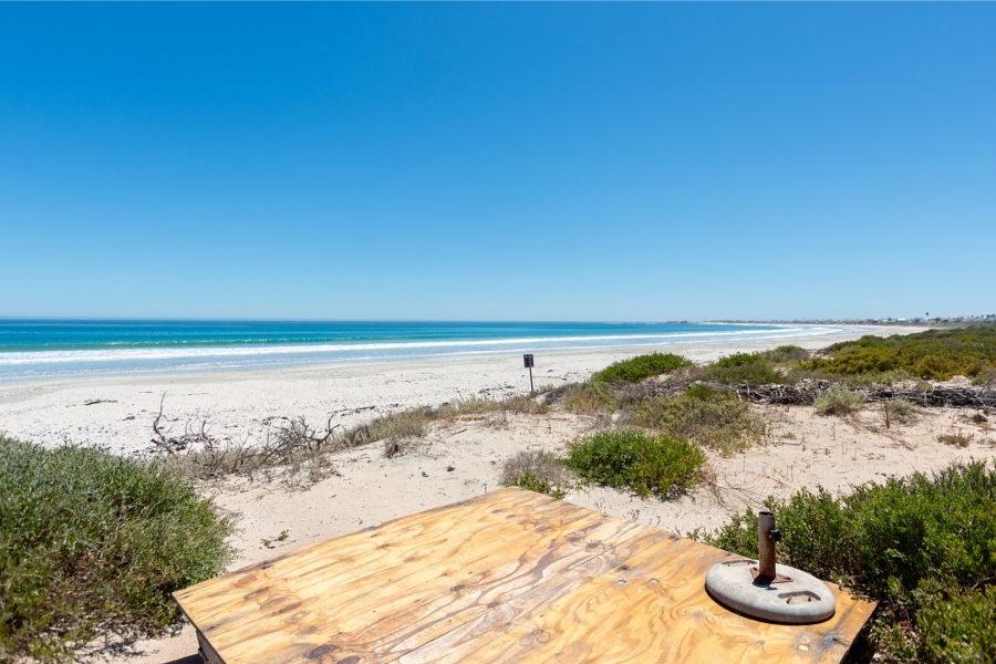 5 Bedroom Property for Sale in Golden Mile Western Cape